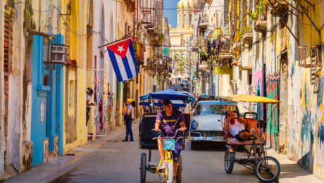 Clay Jenkinson is currently leading a cultural tour of Cuba, where the group spent time walking the scenic streets of its historic capital, Havana. (Shutterstock)